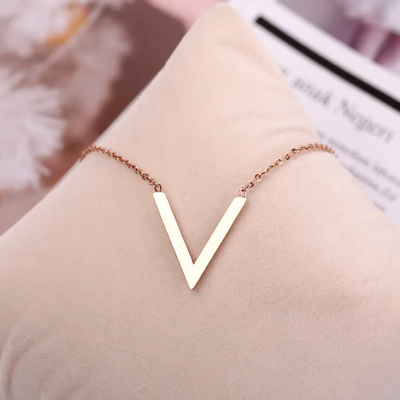 18K Gold Plated Rose Gold Letter V Pendant Titanium Steel Necklaces