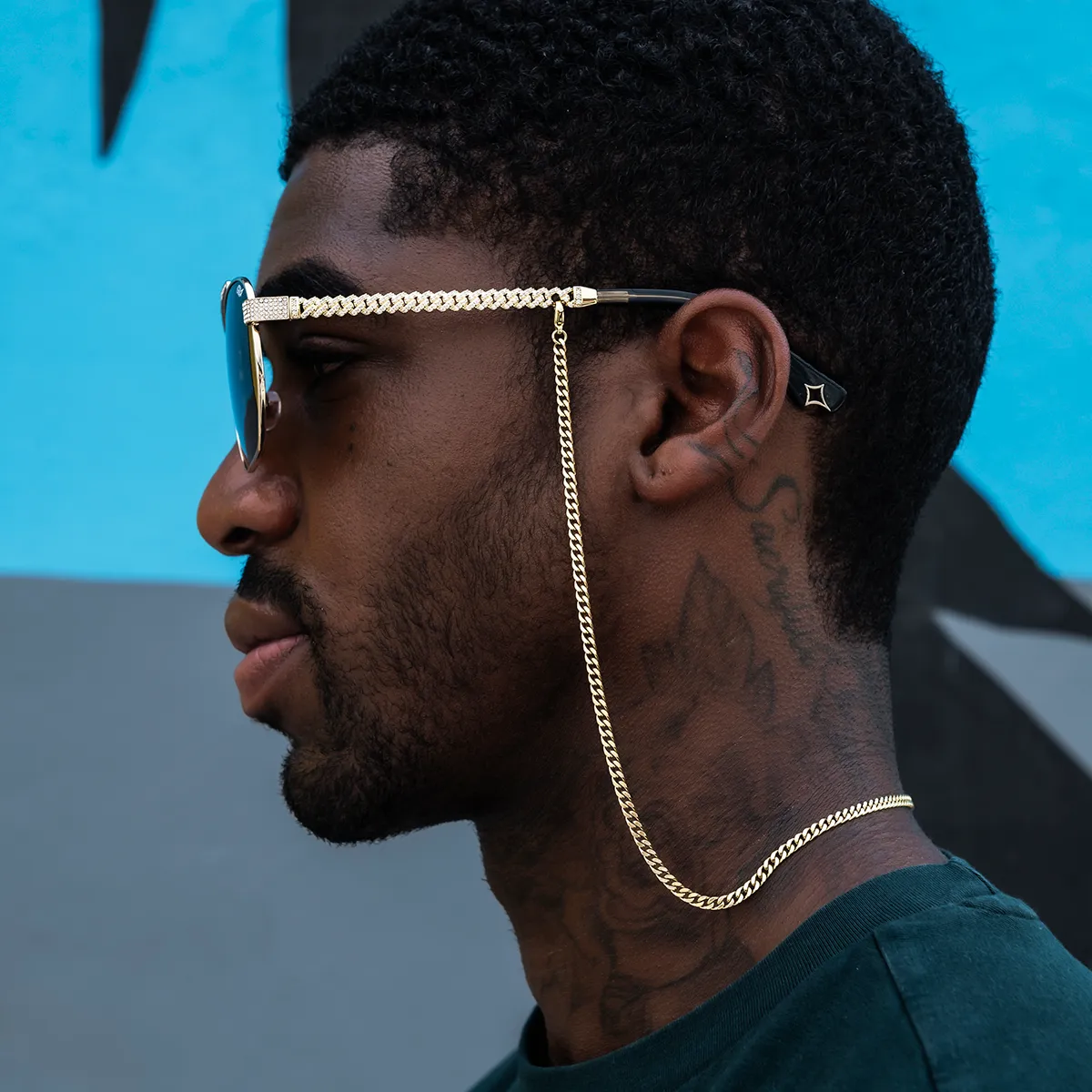 25th Street Sunglasses in Yellow Gold with Sunglass Chain