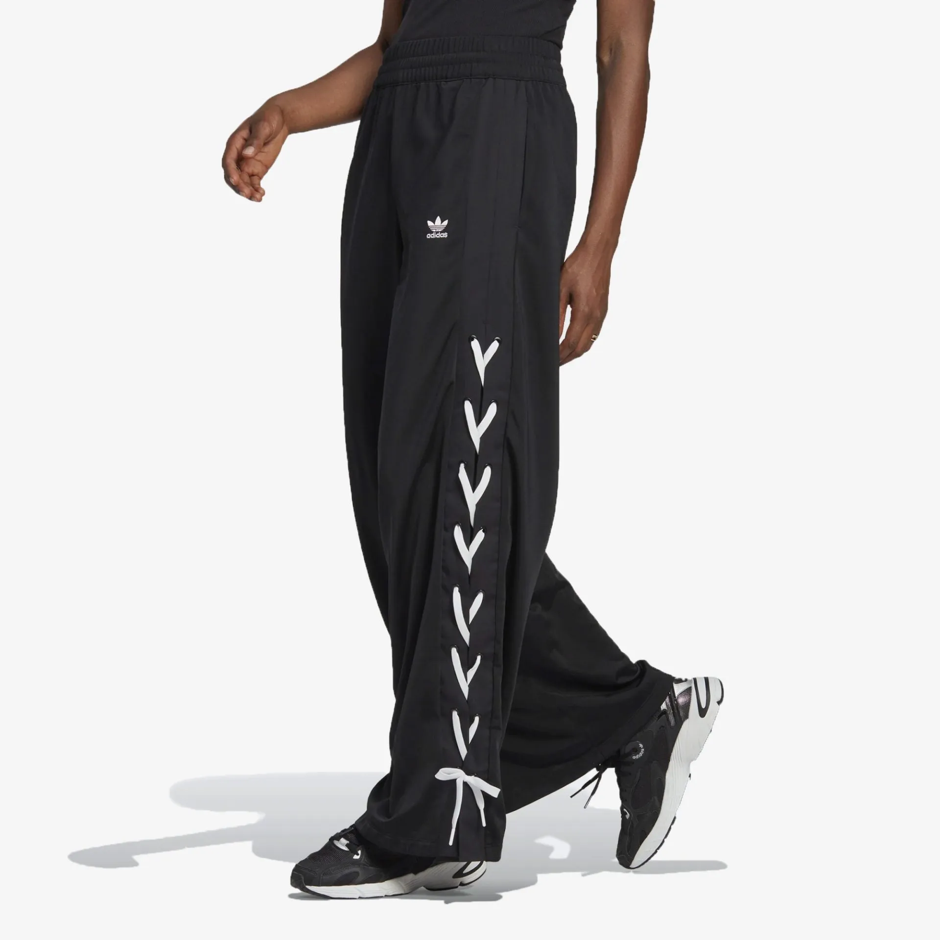 Adidas Originals | WMN'S PANTS ALWAYS ORIGINAL PIERNA ANCHA CON CORDONES  { BLACK