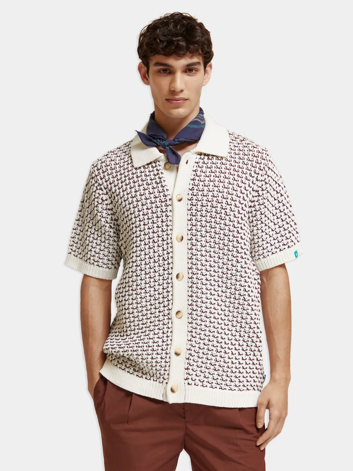 Button-down knitted polo