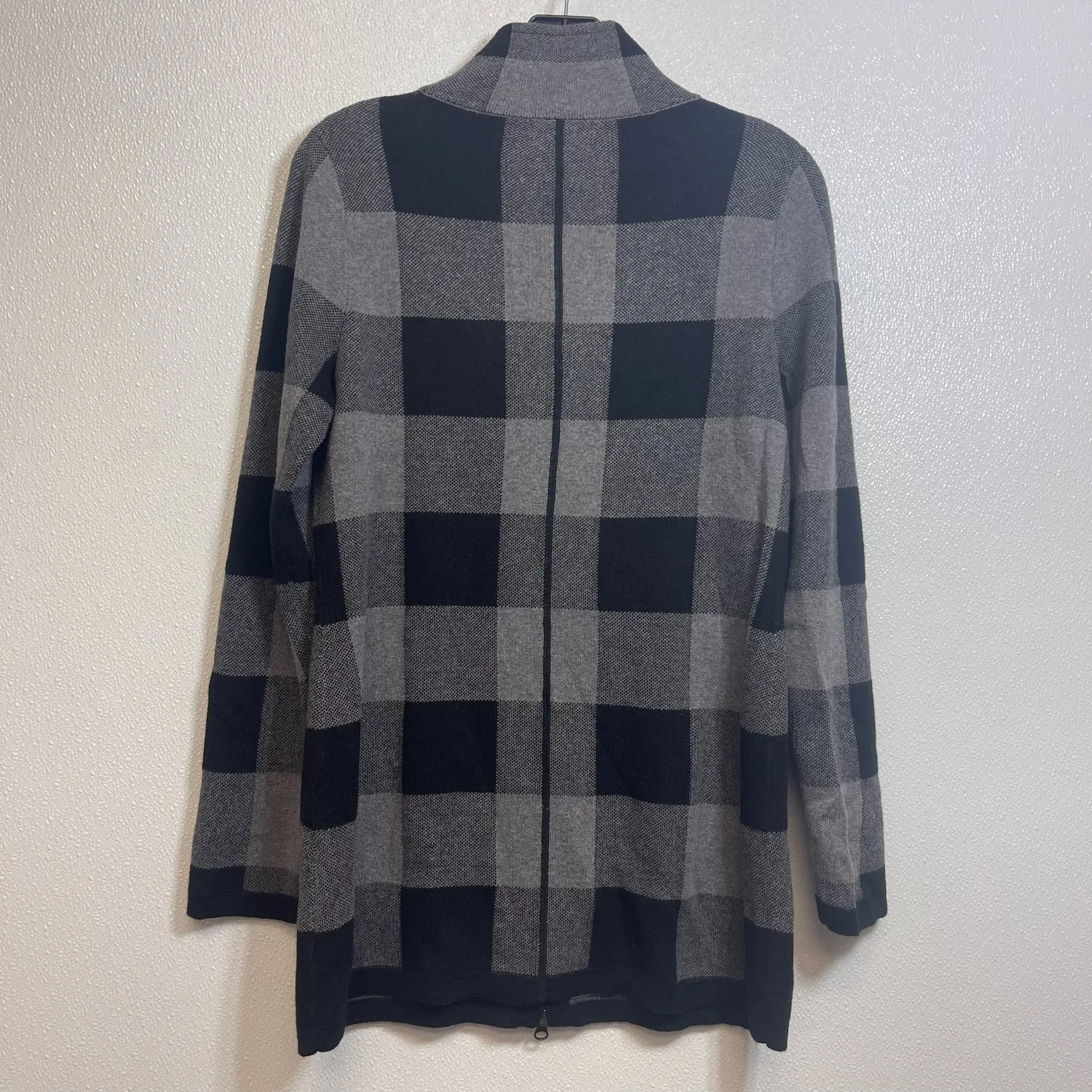 Cardigan By Adrienne Vittadini In Checked, Size: M