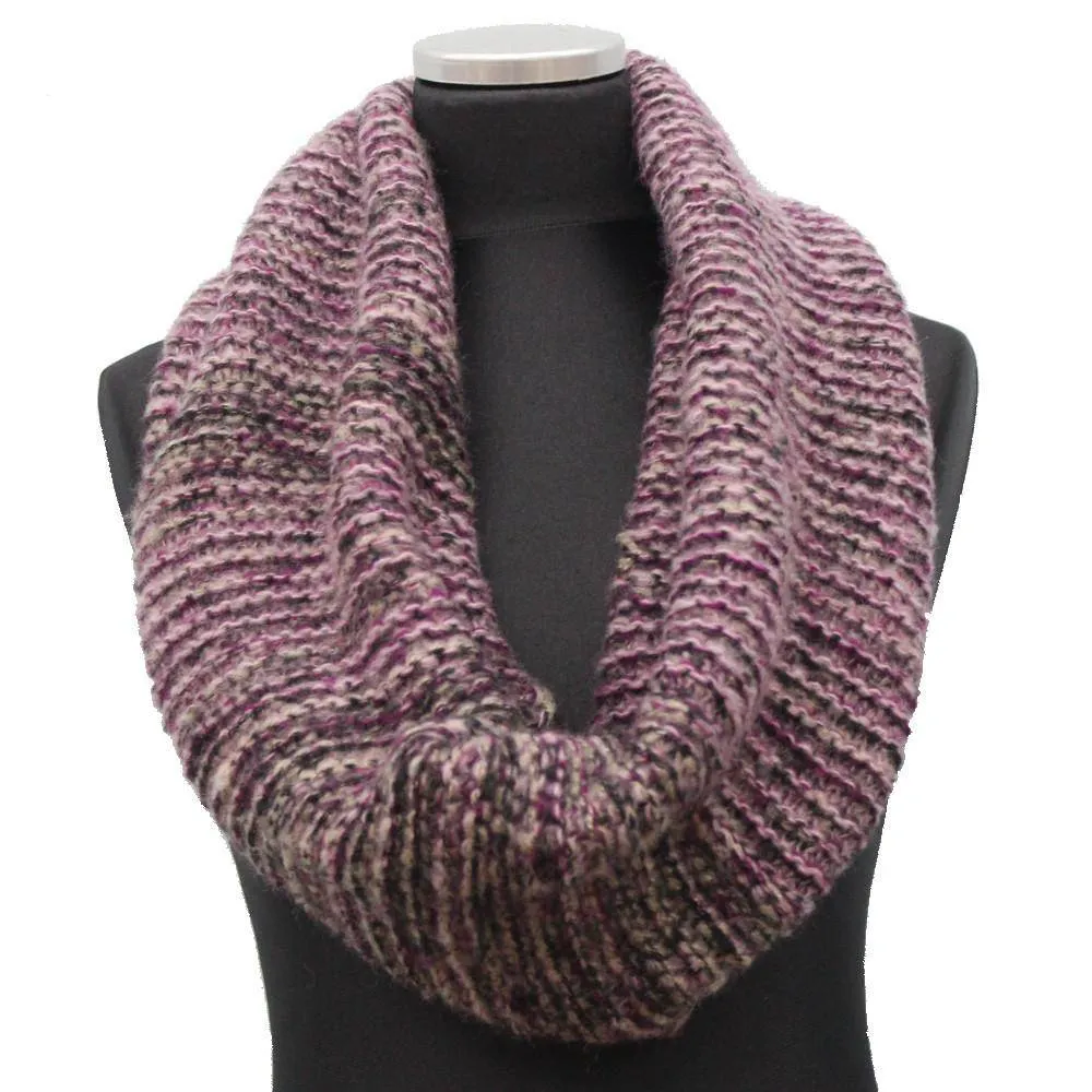 Chunky Knit Infinity Muffler - Pink