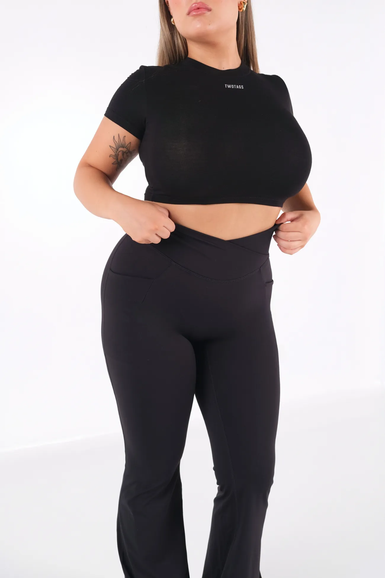 Cross Over Flare Pocket Leggings - Black