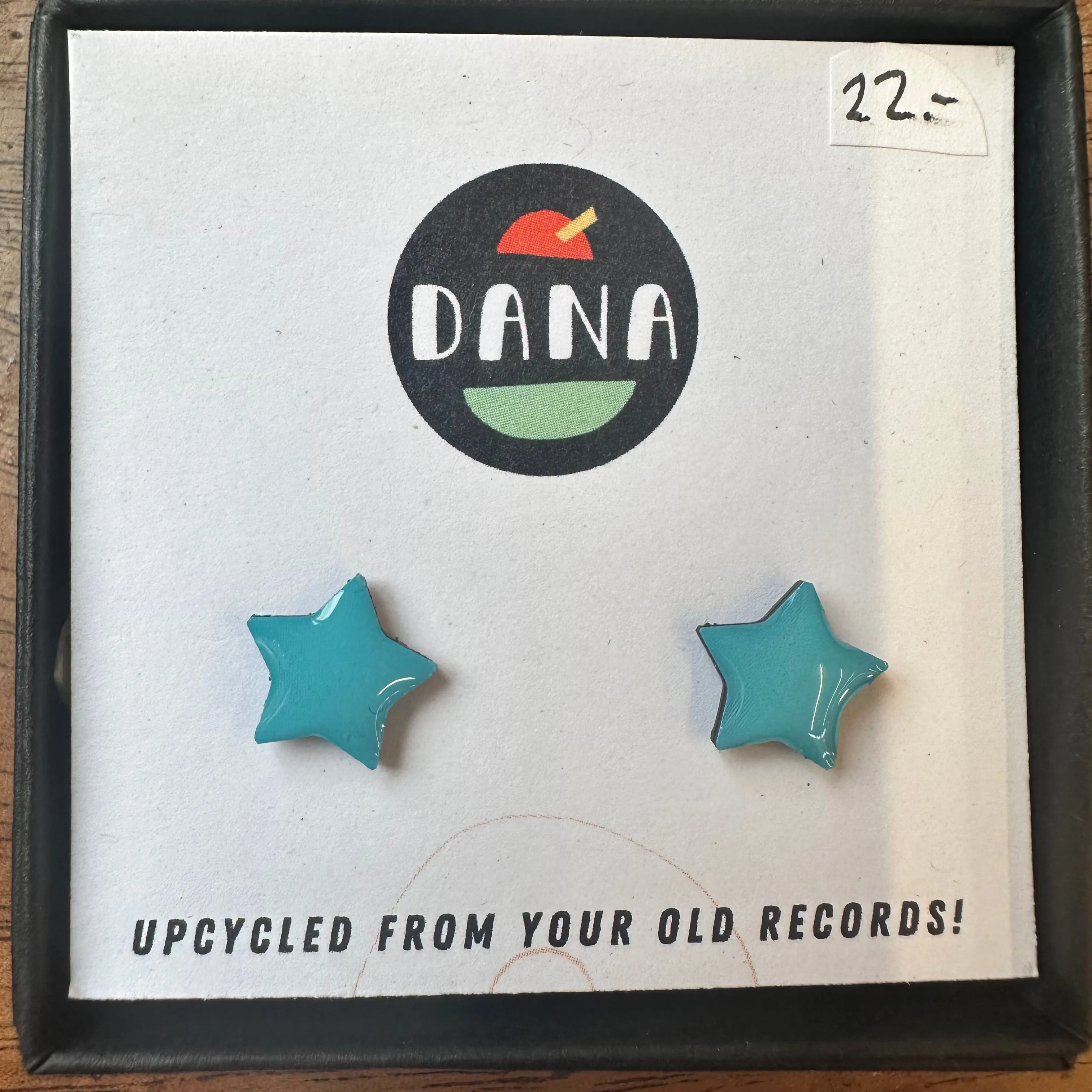 Dana Jewellery Star blue Studs