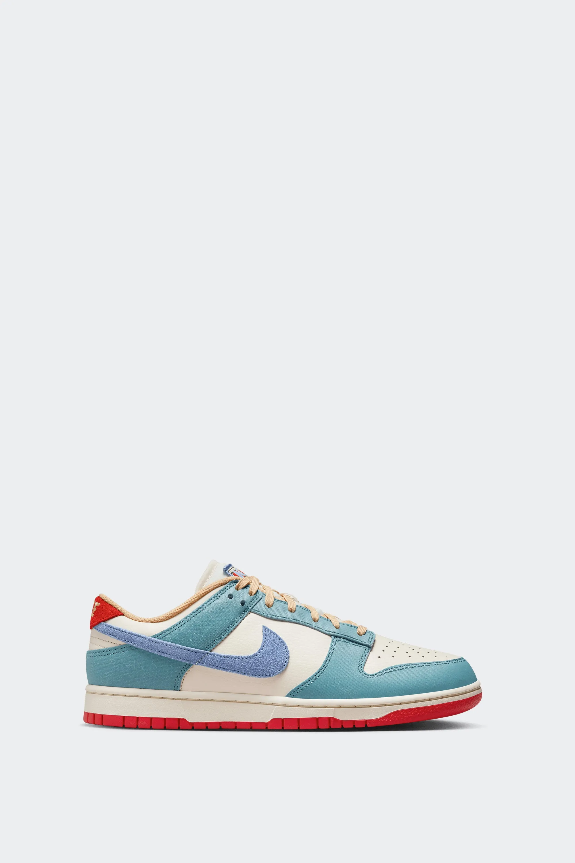 DUNK LOW PREMIUM