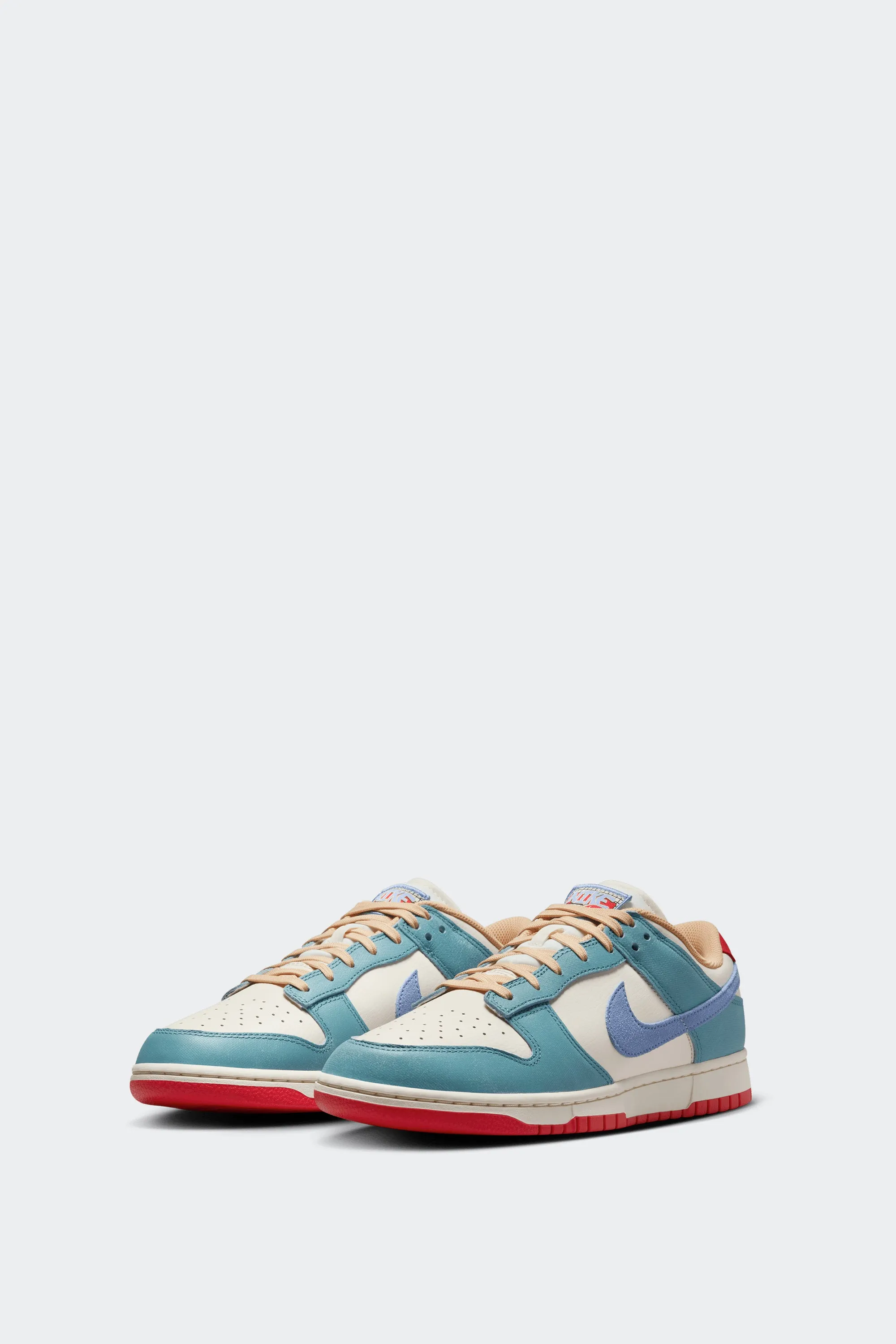 DUNK LOW PREMIUM