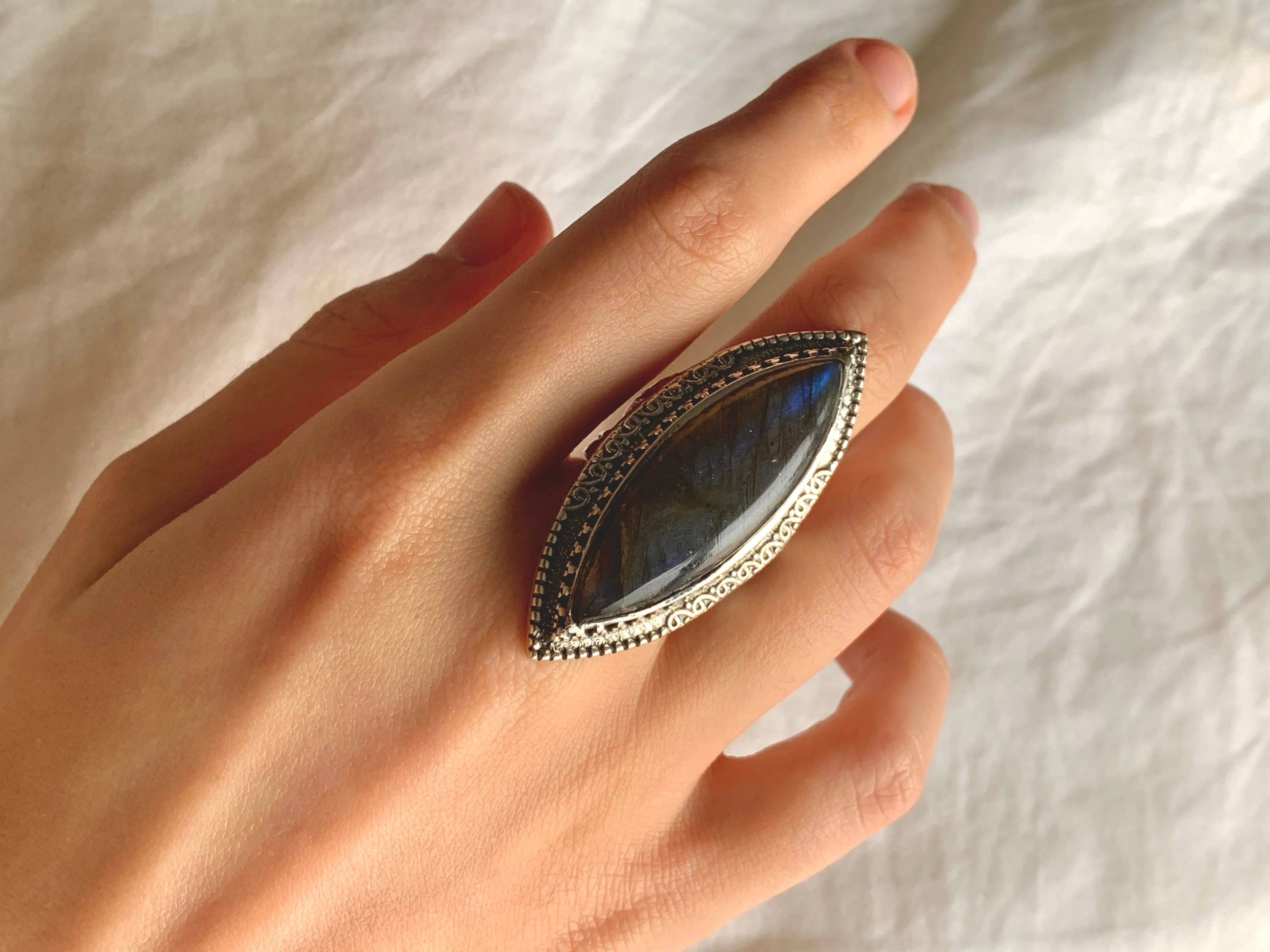 Labradorite Laurentia Ring - Marquise (US 6)