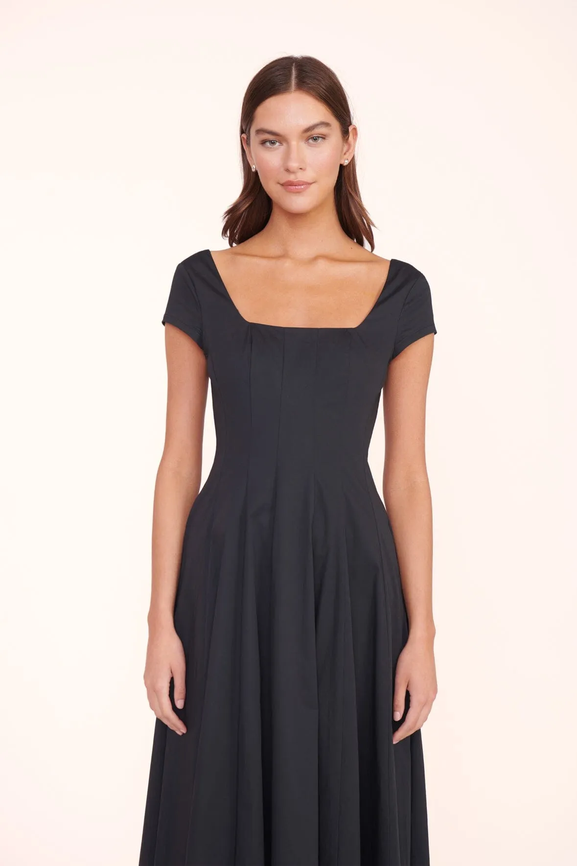 MAXI SHORT SLEEVE WELLS DRESS | BLACK