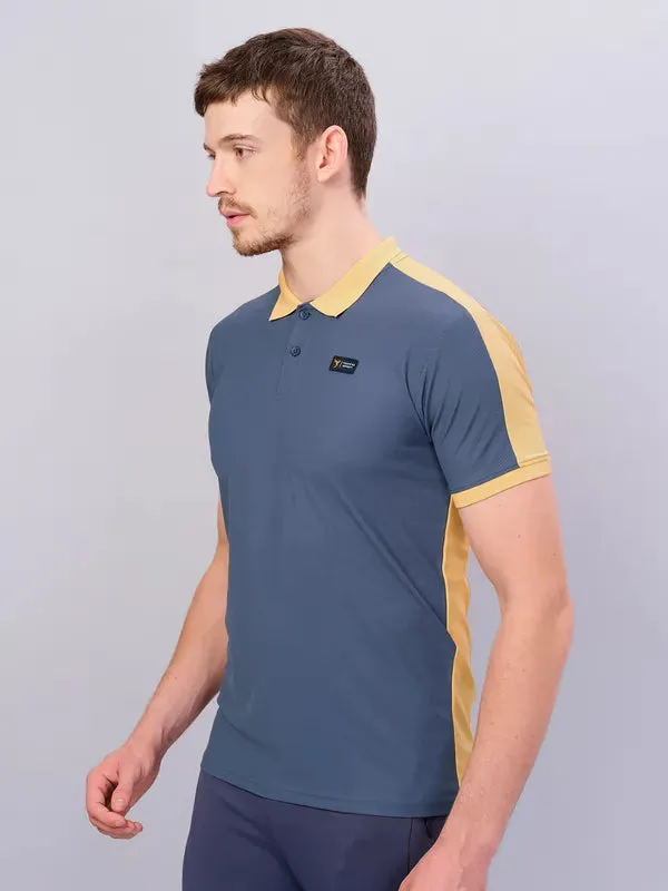 Men Colorblock Slim Fit Polo T-shirt with MATPIQ