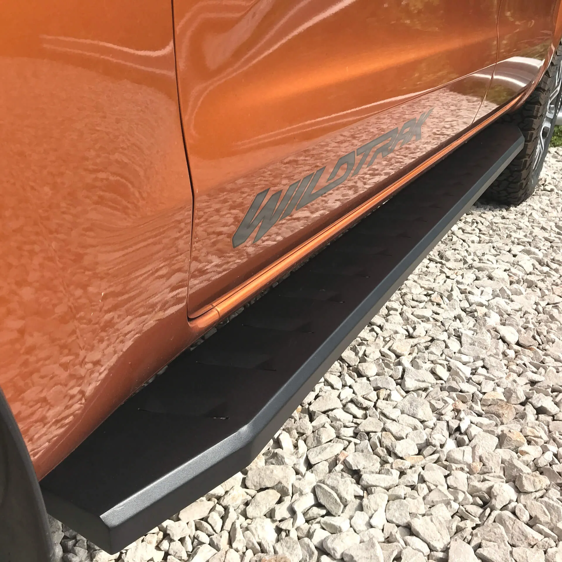 Shark Side Steps Running Boards for Renault Alaskan Double Cab 2018 