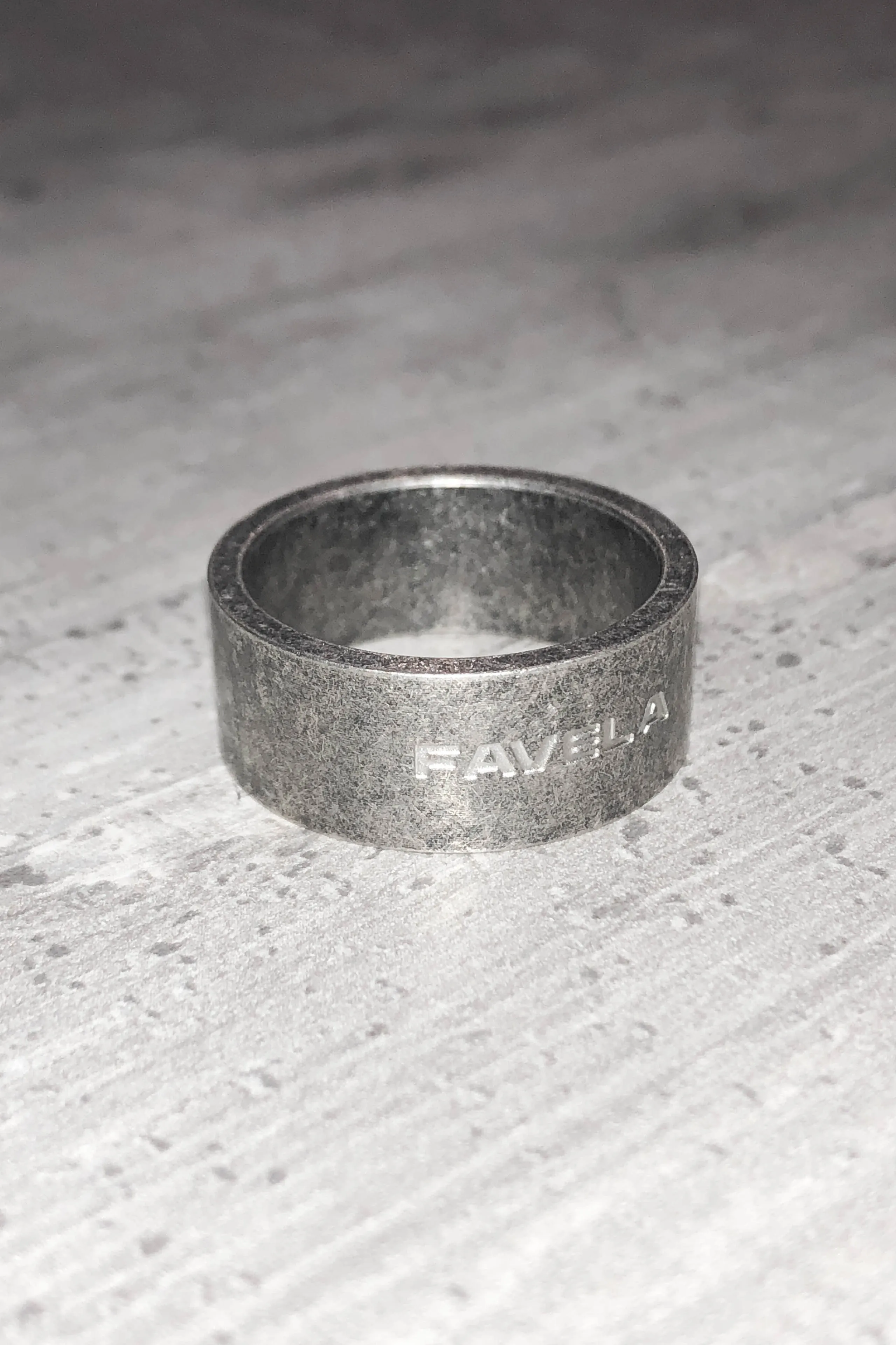 VINTAGE WIDE RING