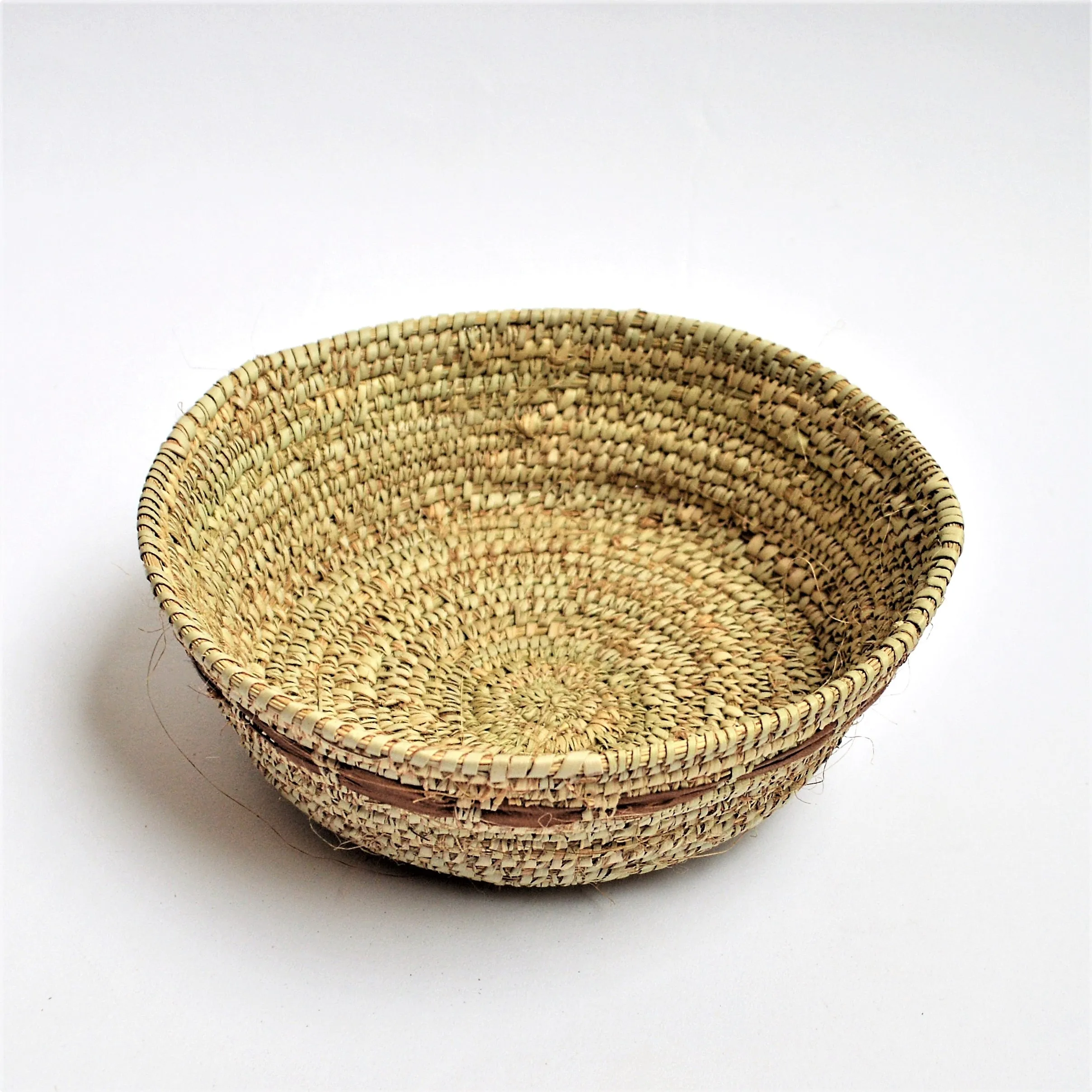 Woven snack plate, Serving dish, Catchall